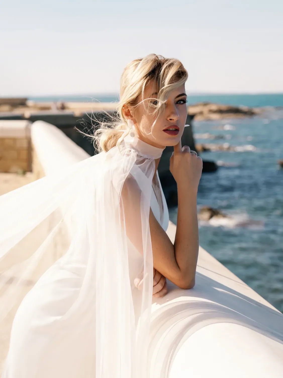 Vestido Levante, plano general sobre el mar